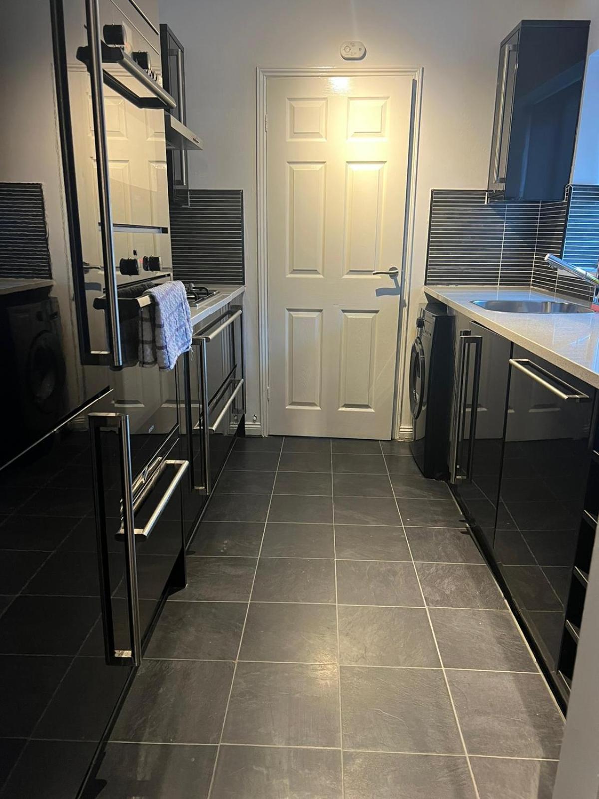 3 Bedroom Property Close To Beach South Shields Exterior photo